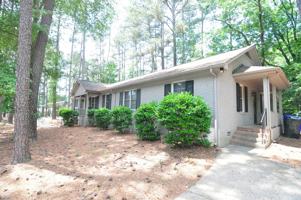featured image of 2516 Foxwood Dr