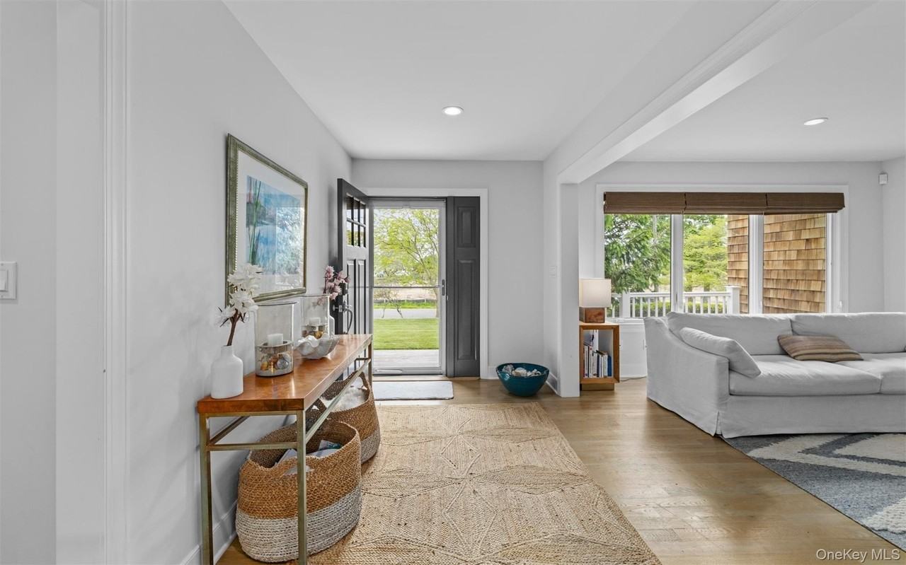 58 Bayfield Ln - Photo 4 of 28