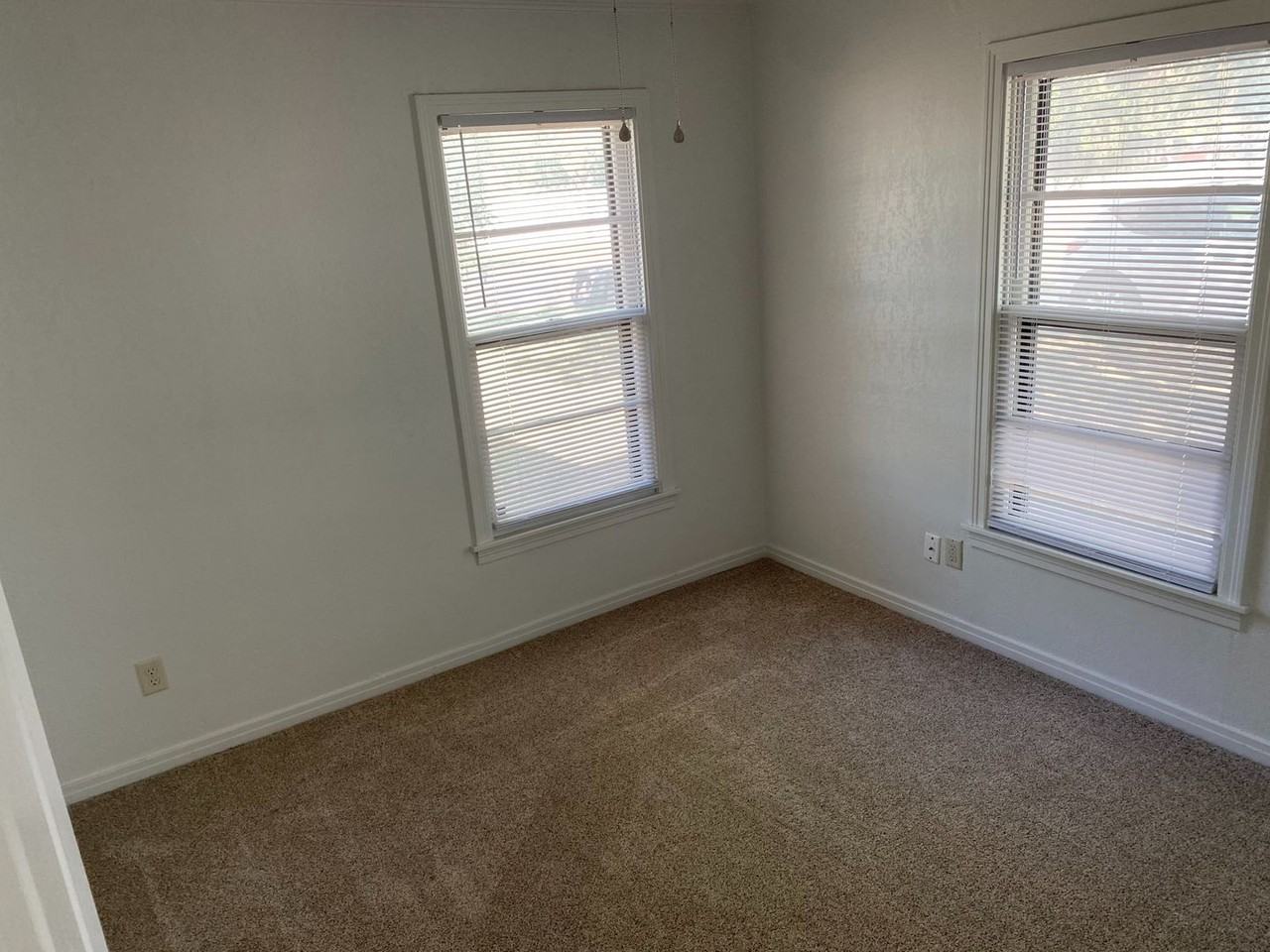 2371 Moore St - Photo 5 of 11