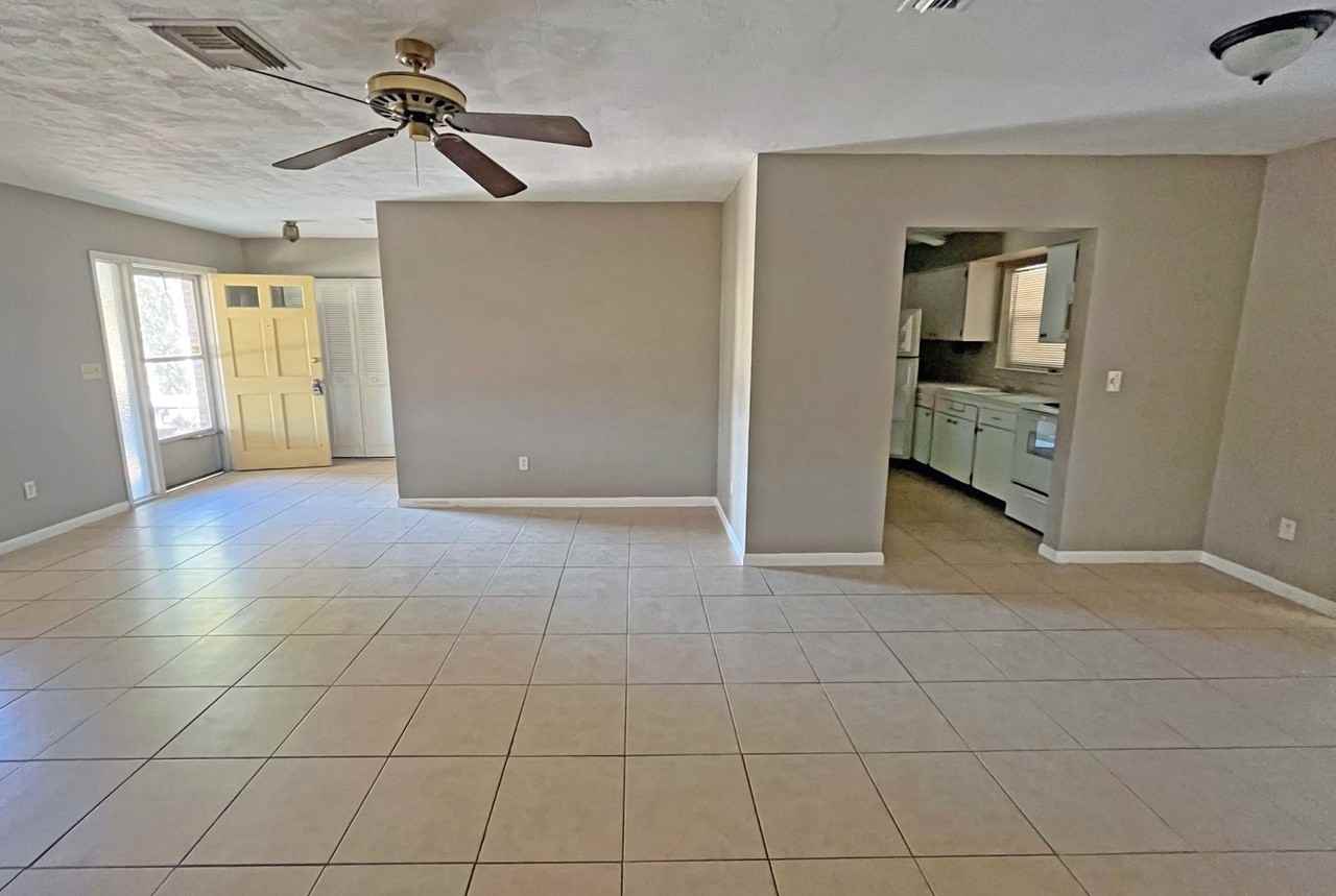 4514 Cynthia Ln - Photo 4 of 10
