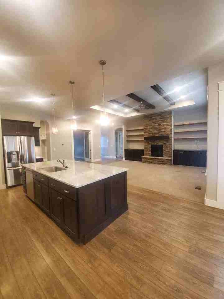 2005 N Azurite Dr - Photo 3 of 18