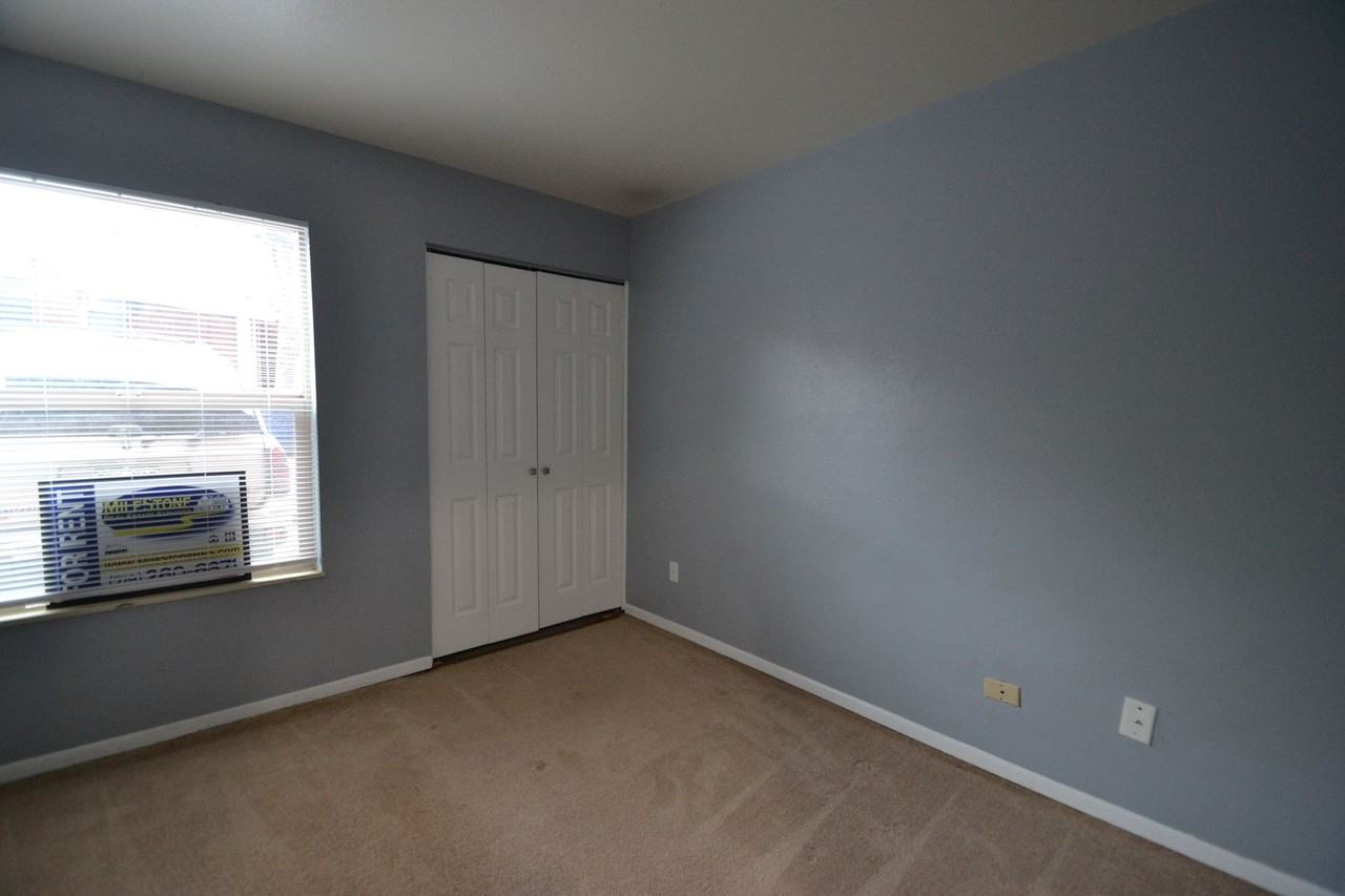 4417 N Carefree Cir - Photo 2 of 15