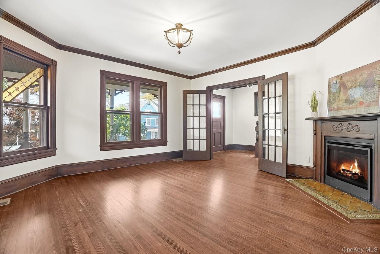 834 John St - Photo 7 of 37
