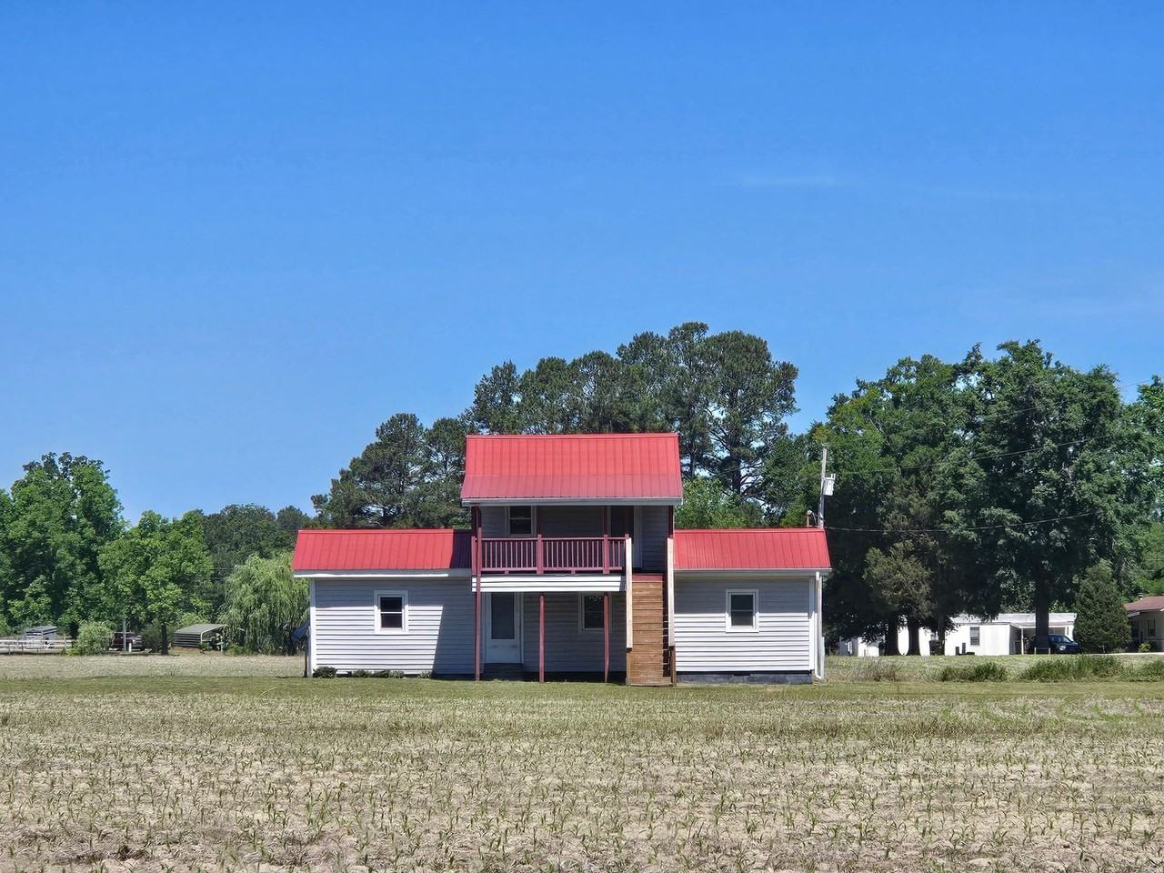 91 Boats Ln - Photo 2 of 10