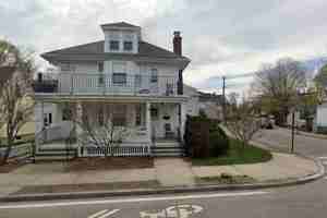 featured image of 89 Thacher St #2
