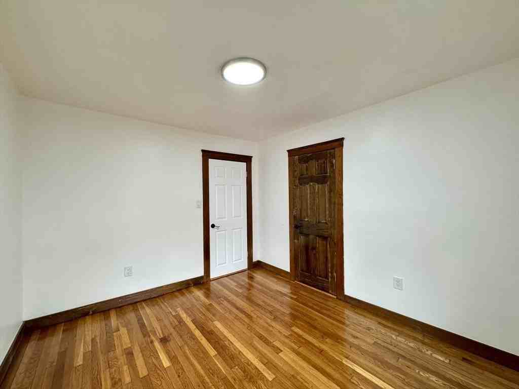 89 Thacher St #2 - Photo 6 of 18