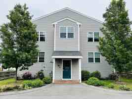 featured image of 39 Athens St #4