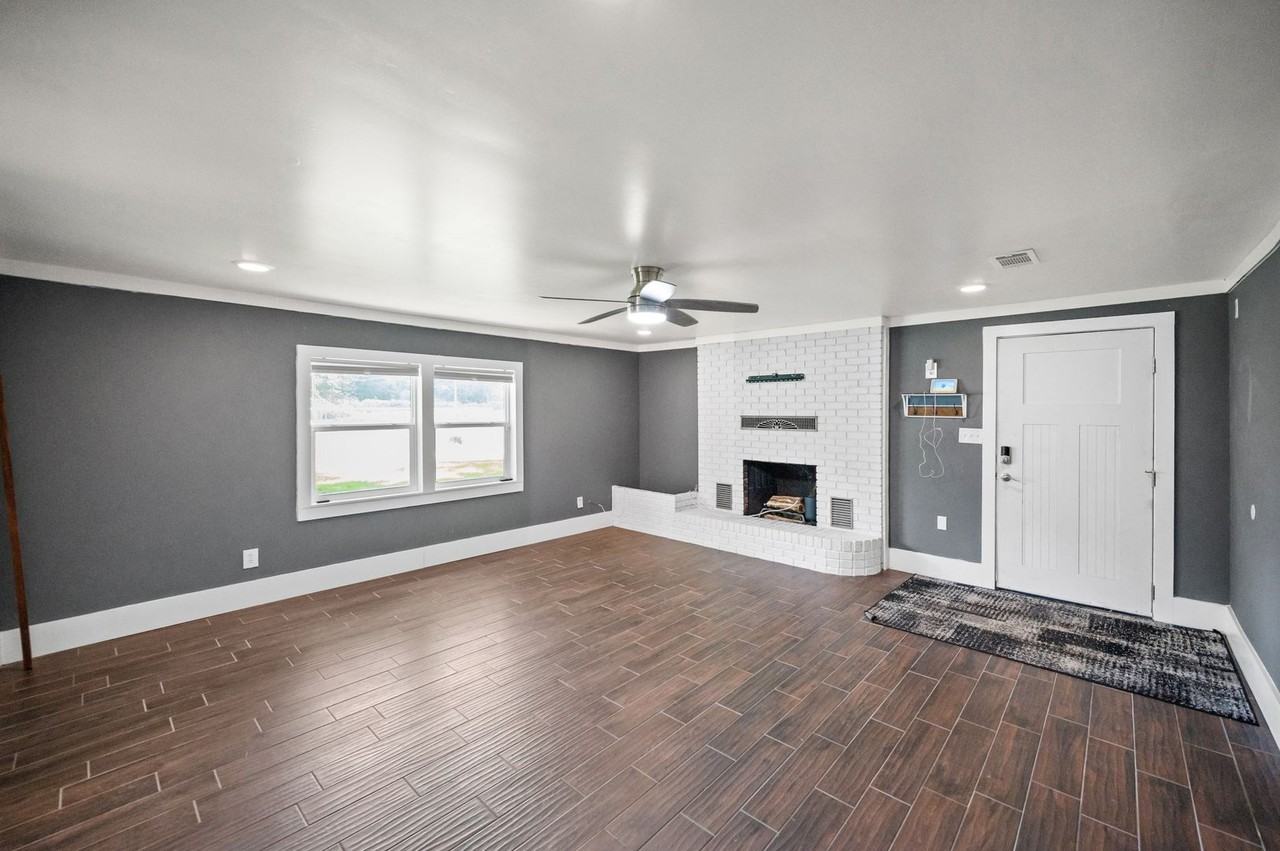 24663 Chestnut St #B - Photo 2 of 18