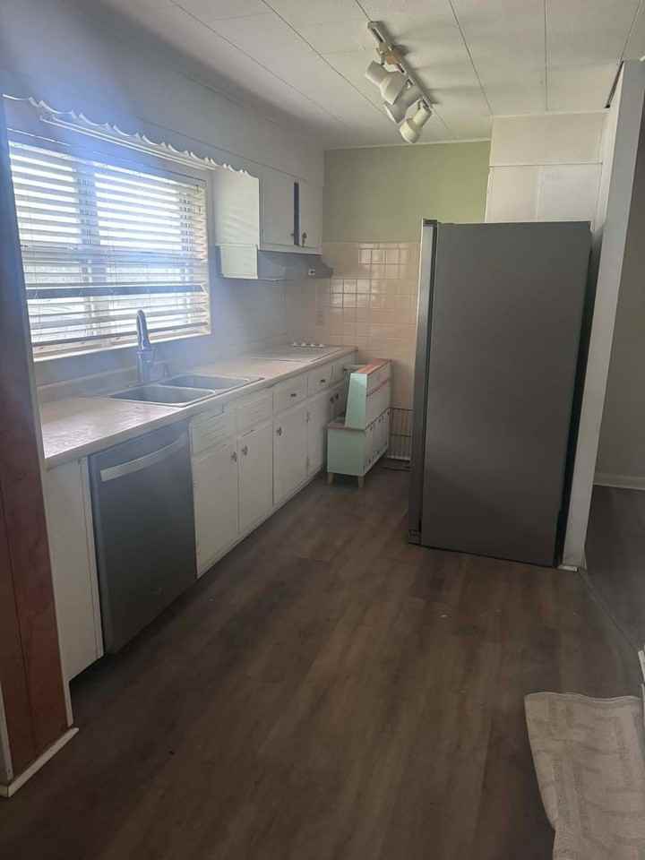 115 Decatur Rd - Photo 5 of 12