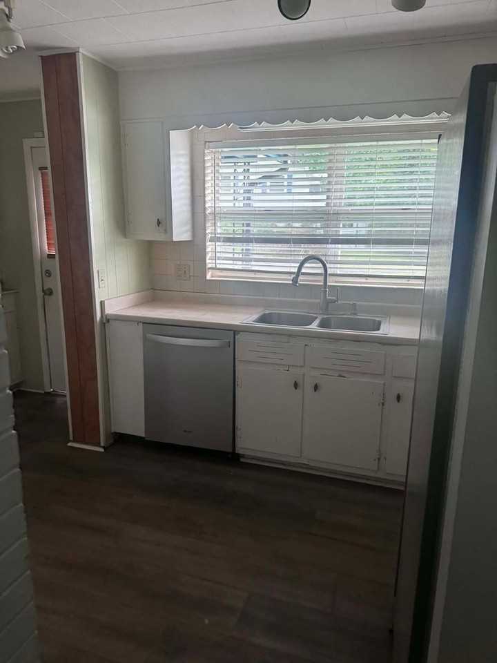 115 Decatur Rd - Photo 6 of 12