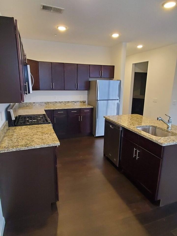 The Residence at Old York Village - Photo 6 of 6