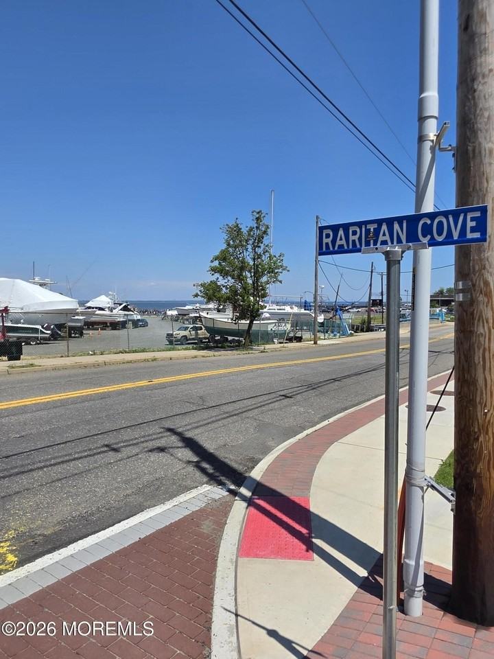 156 W Front St #9 - Photo 6 of 25