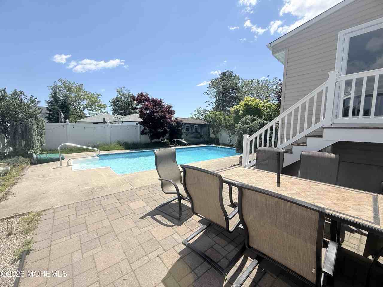 116 Cornell Ave - Photo 2 of 22