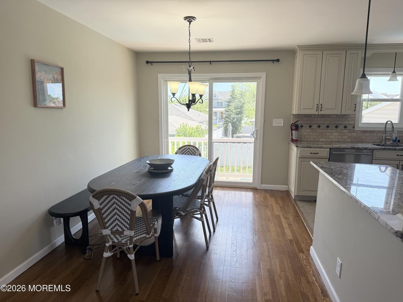 116 Cornell Ave - Photo 5 of 22