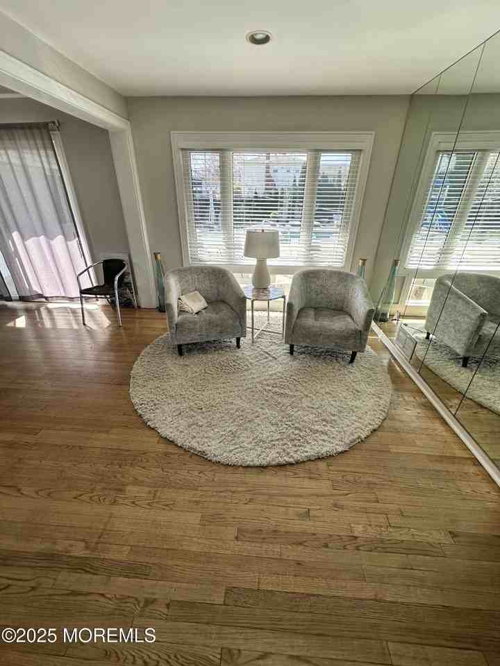 330 Highland Ave - Photo 7 of 24