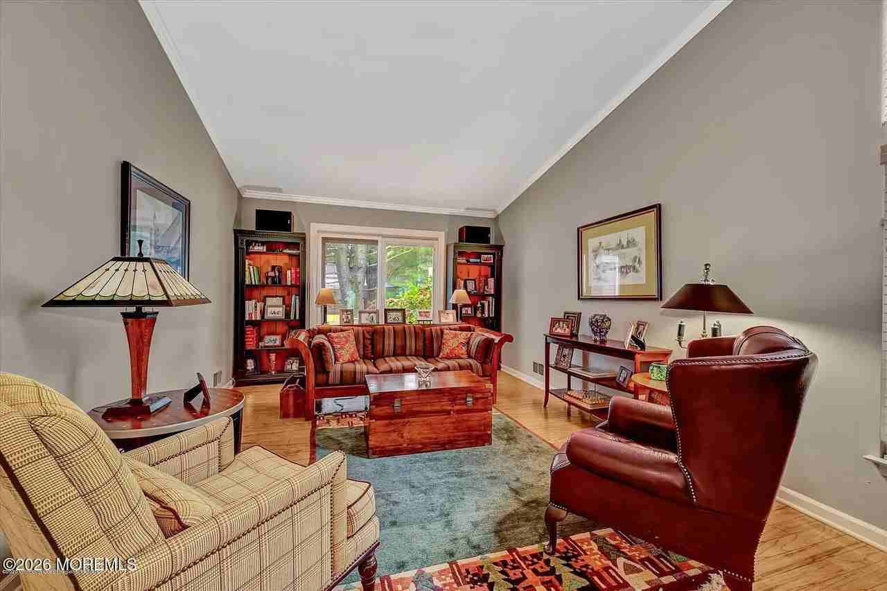 13 Helene Ct - Photo 5 of 20