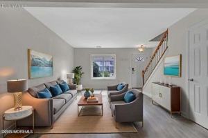 featured image of 7 Creek Rd