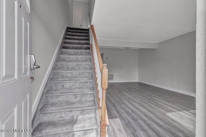 7 Creek Rd - Photo 5 of 25