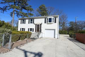 featured image of 900 Hunter Blvd