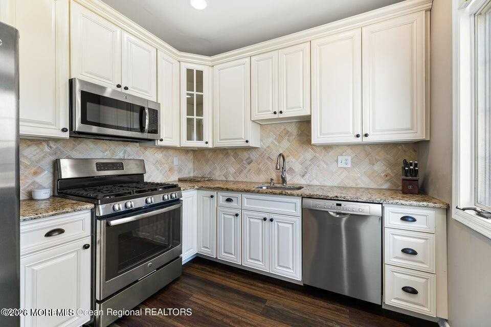 48 Rutland Ln - Photo 4 of 37