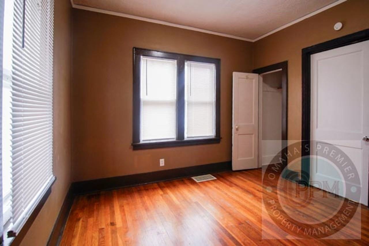 3425 N 45th St - Photo 7 of 14