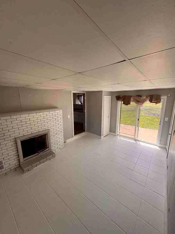 10042 Helena Dr - Photo 4 of 13
