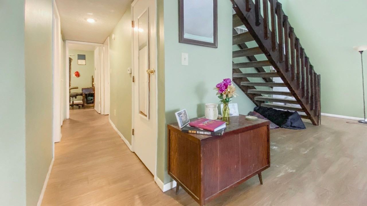 2105 Melrose Dr - Photo 6 of 21