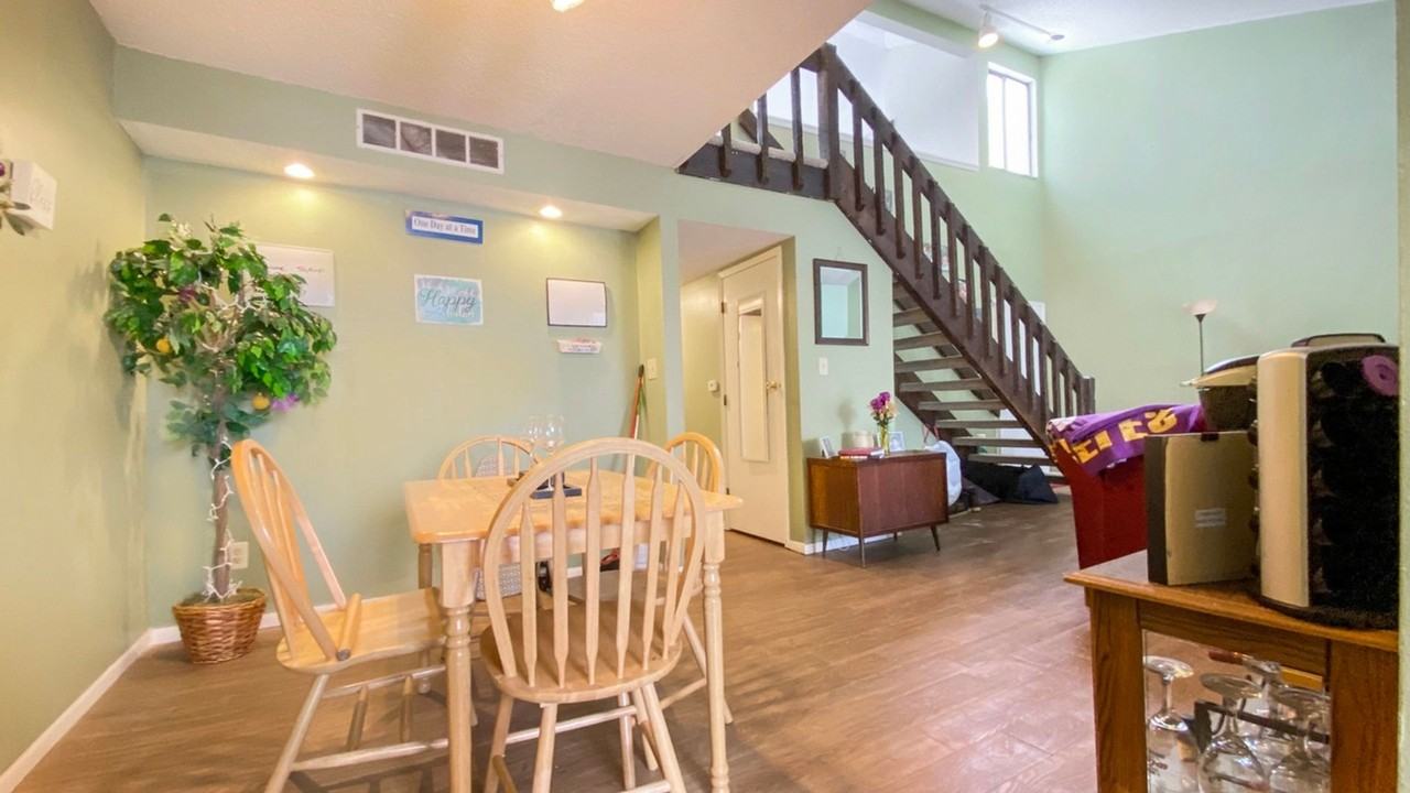 2105 Melrose Dr - Photo 7 of 21