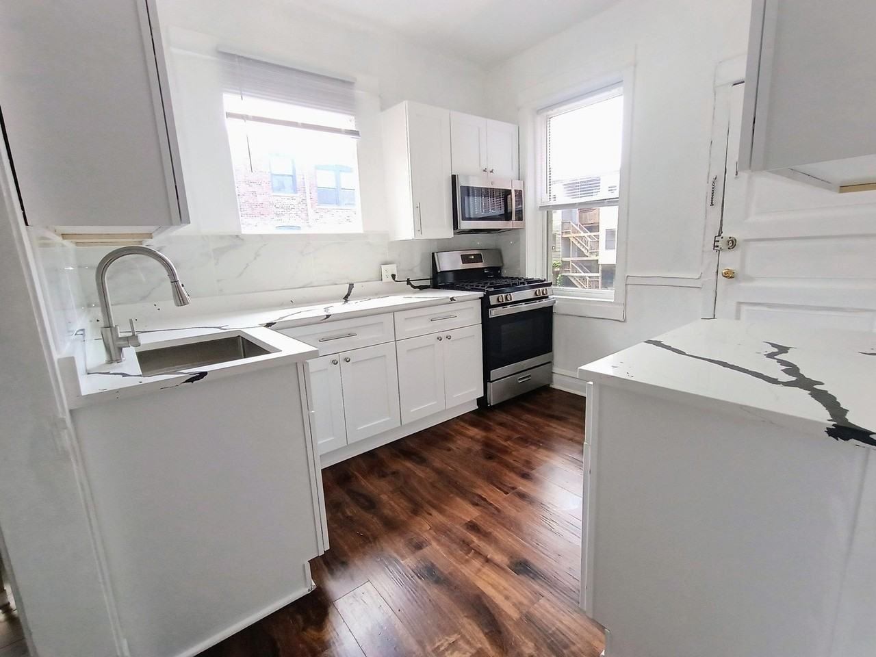 3508 N Broadway St #2 - Photo 2 of 15