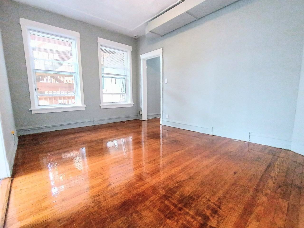 3508 N Broadway St #2 - Photo 6 of 15