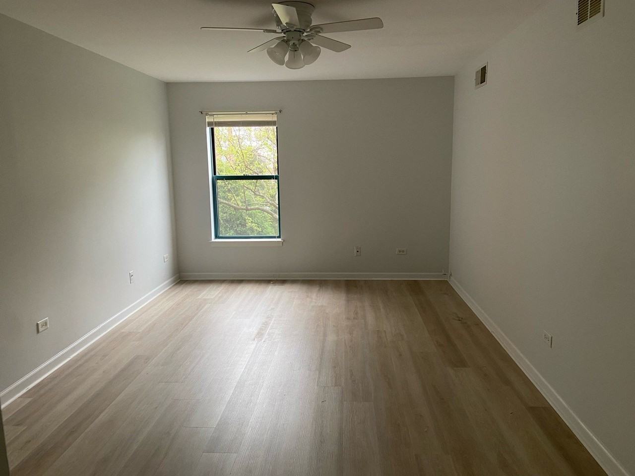 3265 Kirchoff Rd #215 - Photo 4 of 11