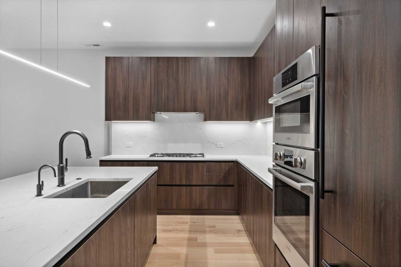 232 S Green St #3S - Photo 4 of 23
