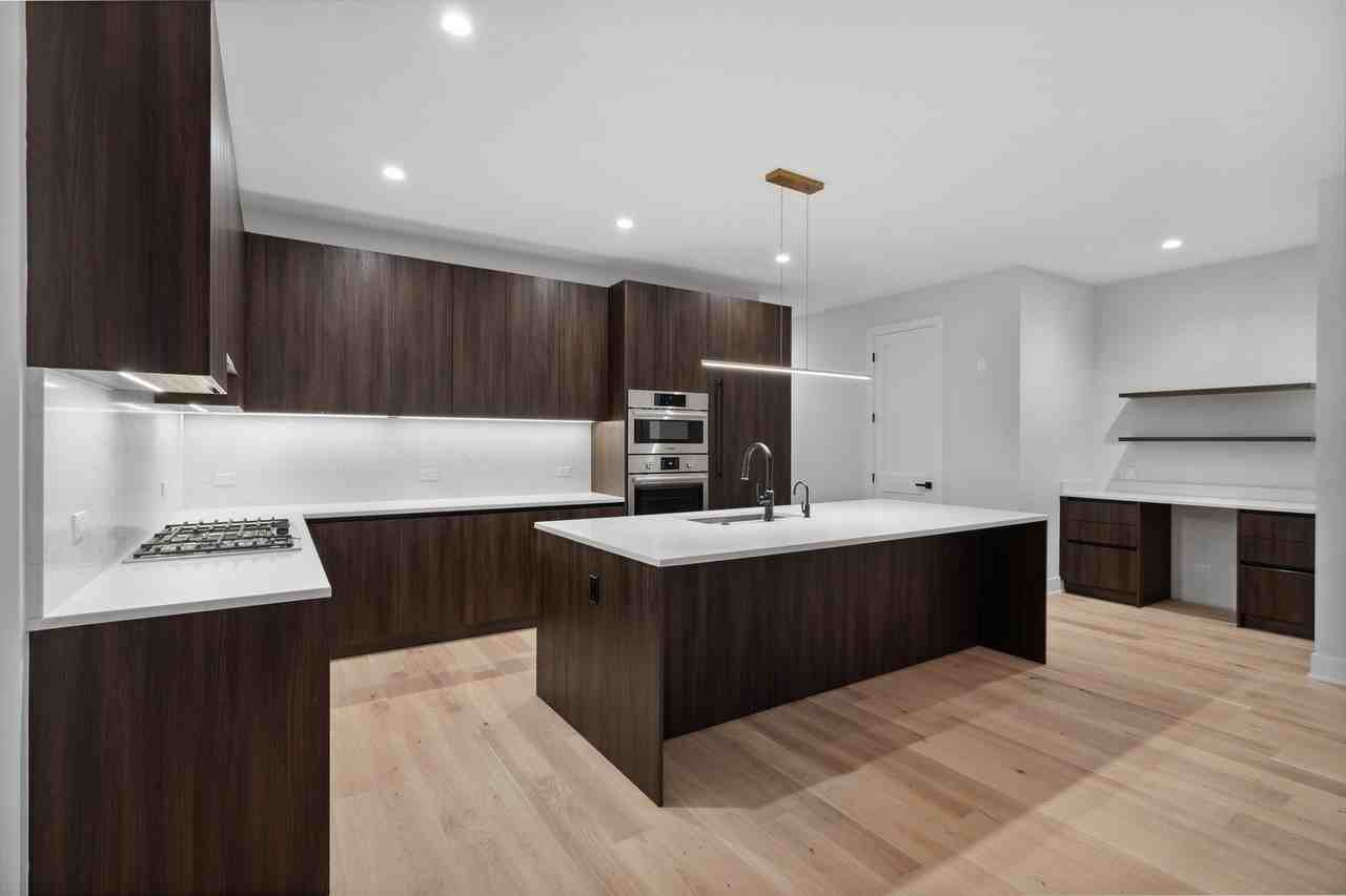 232 S Green St #3S - Photo 5 of 23