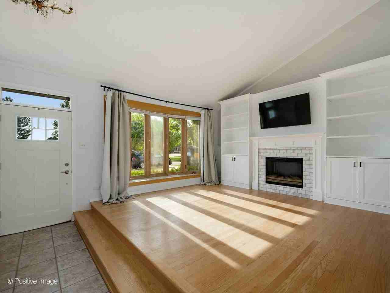 713 N Forest Ave - Photo 3 of 19