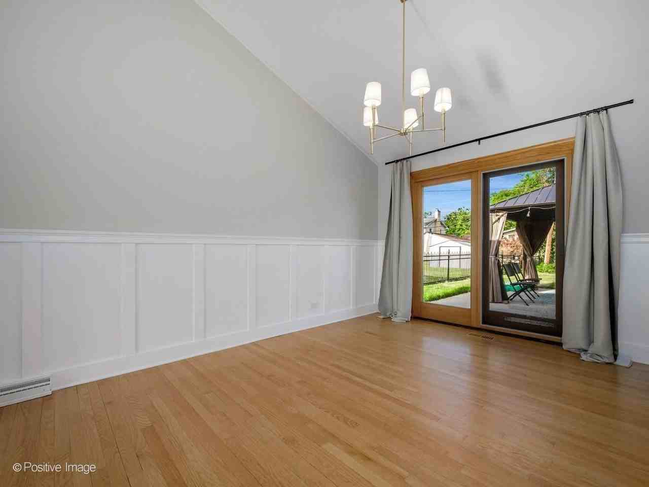 713 N Forest Ave - Photo 6 of 19