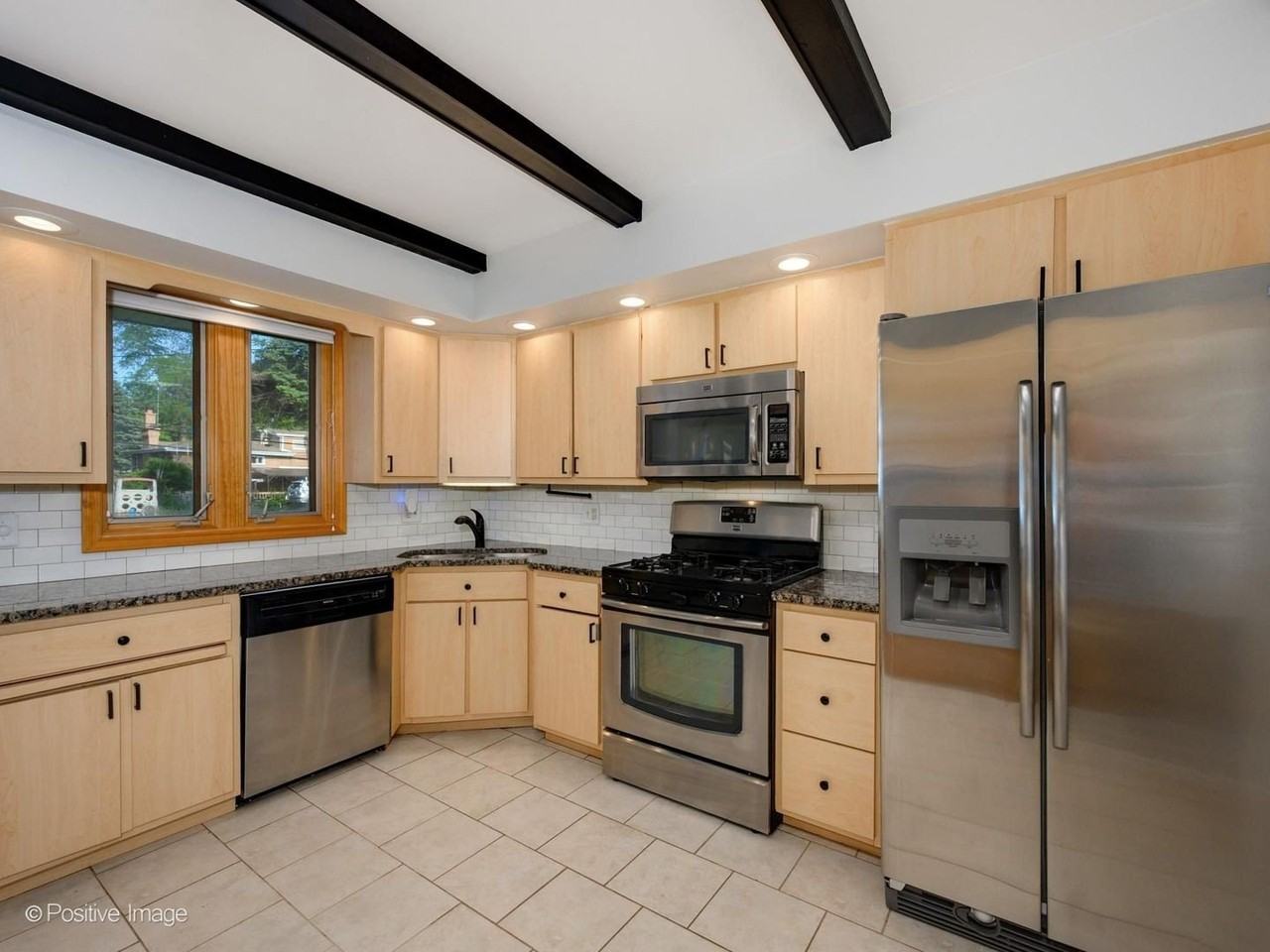 713 N Forest Ave - Photo 7 of 19