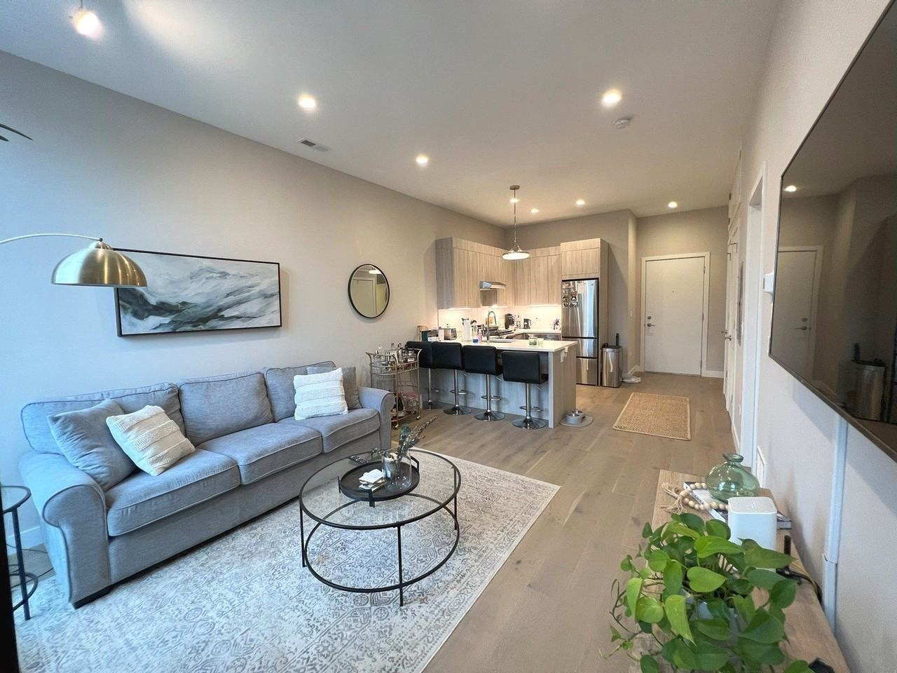 3757 N Sheffield Ave #207 - Photo 7 of 15
