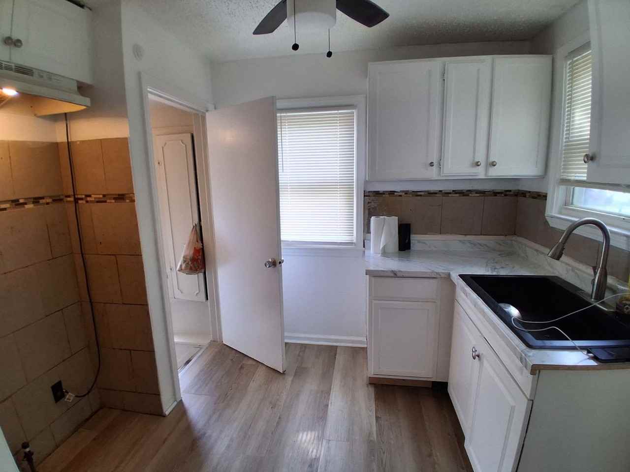 19176 Grandville Ave - Photo 5 of 10