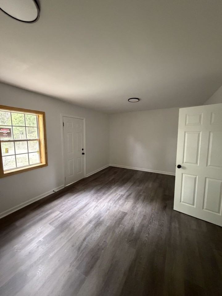 2577 Selman Ave - Photo 7 of 7