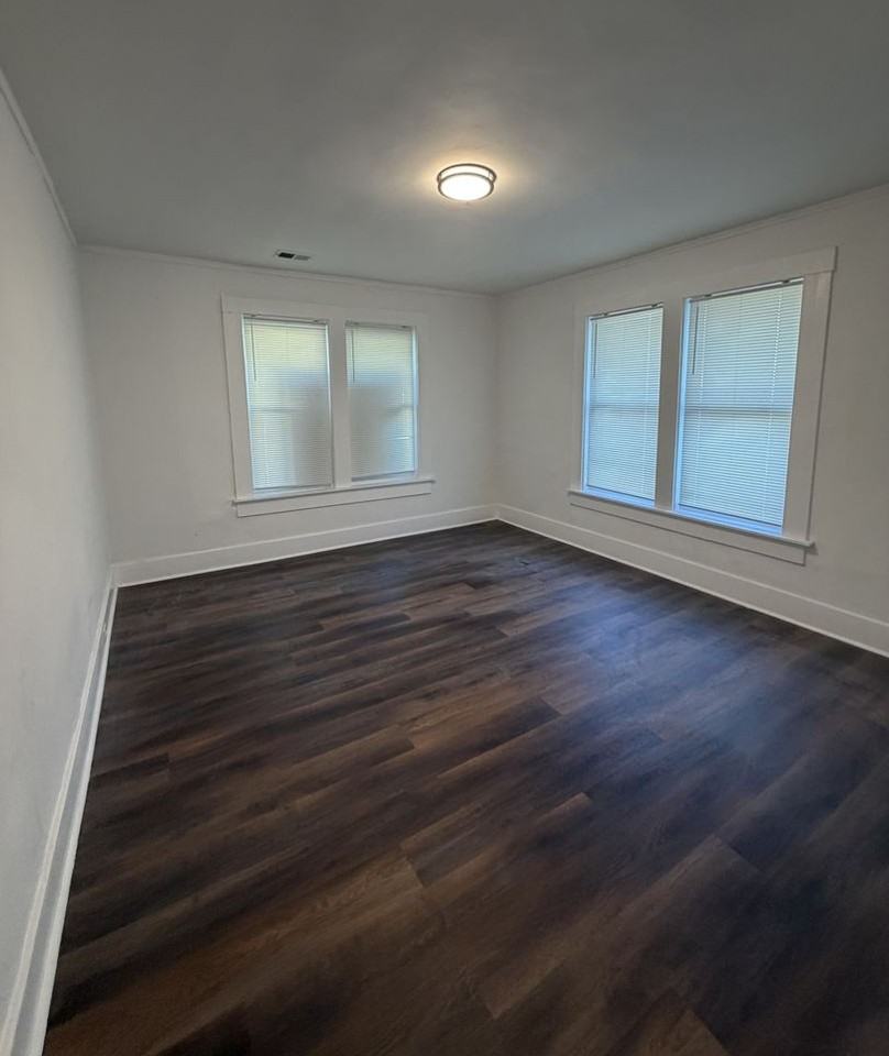 625 N Hollywood St - Photo 6 of 10