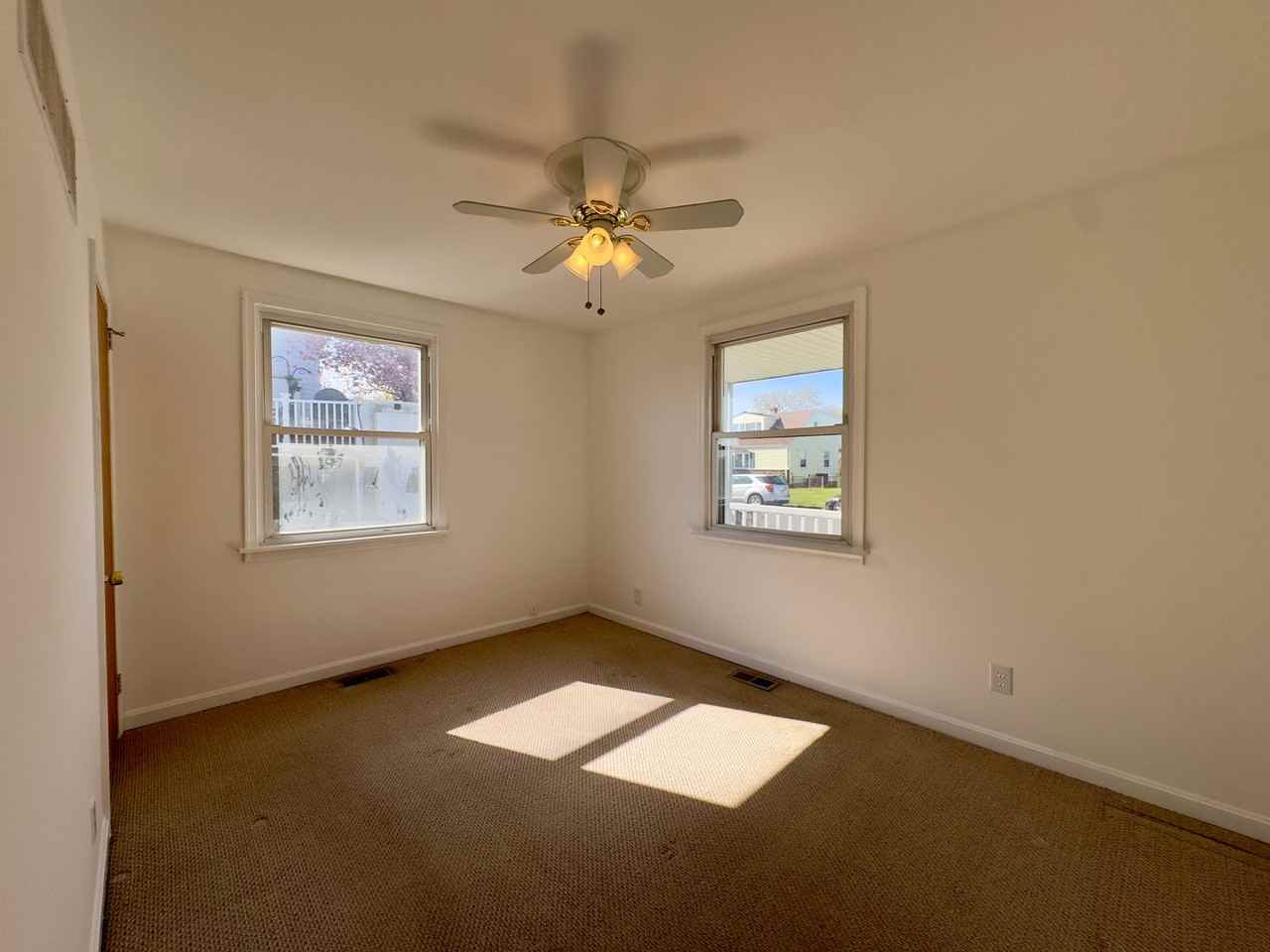 8252 Longpoint Rd - Photo 6 of 18