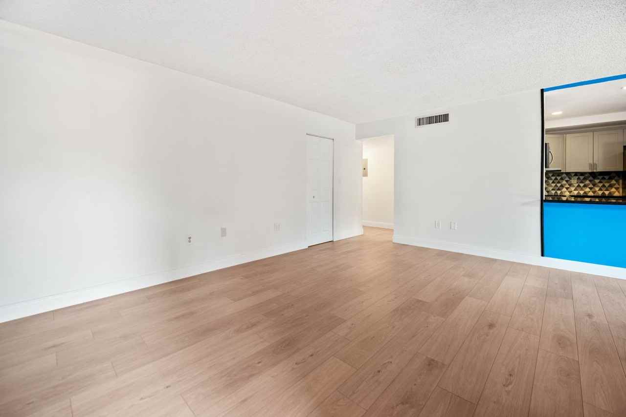 201 W Park Dr #102-2 - Photo 6 of 24