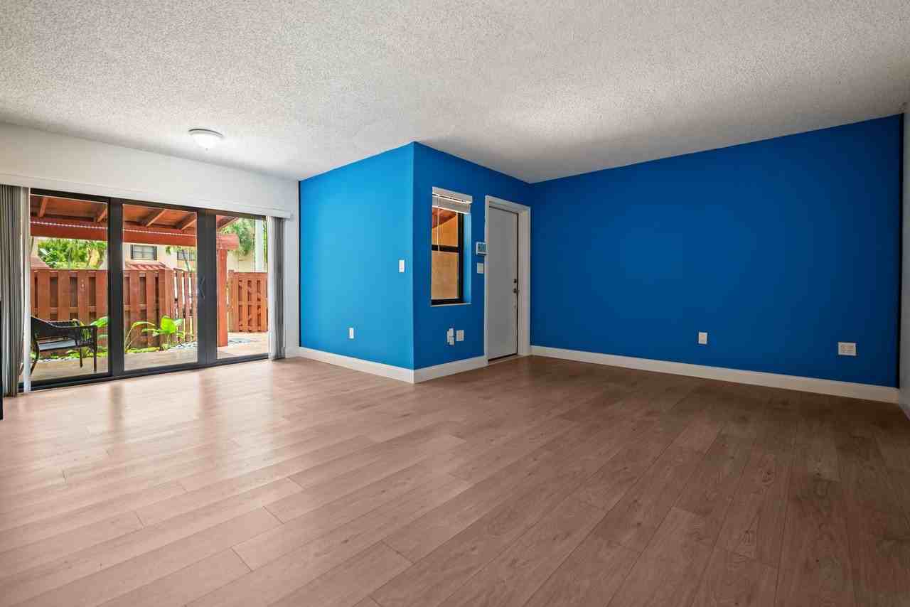 201 W Park Dr #102-2 - Photo 5 of 24