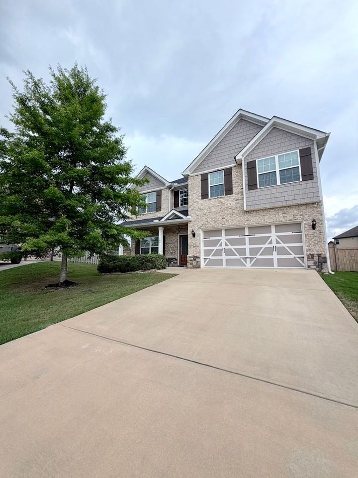 109 Taylor Leigh Ct - Photo 2 of 28