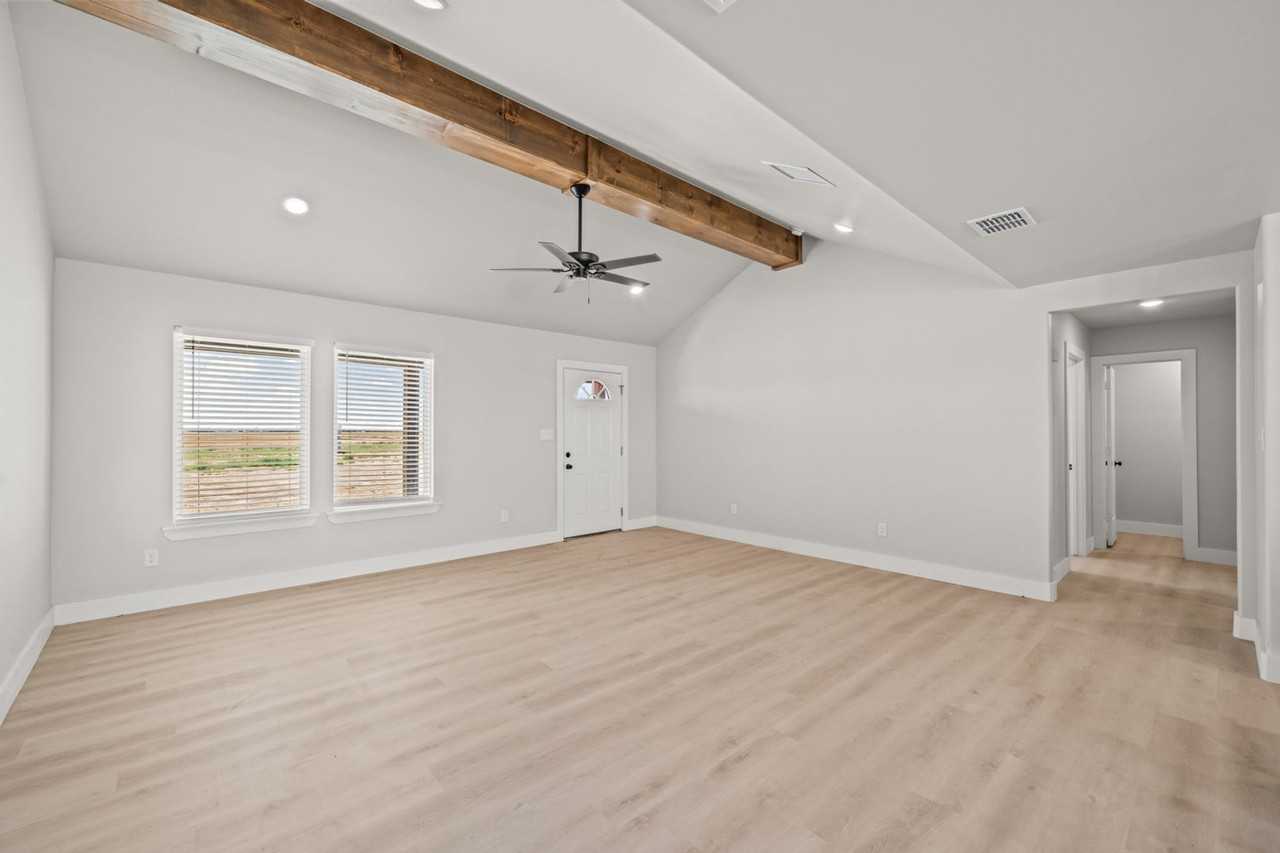 10505 E County Road 7400 - Photo 2 of 39