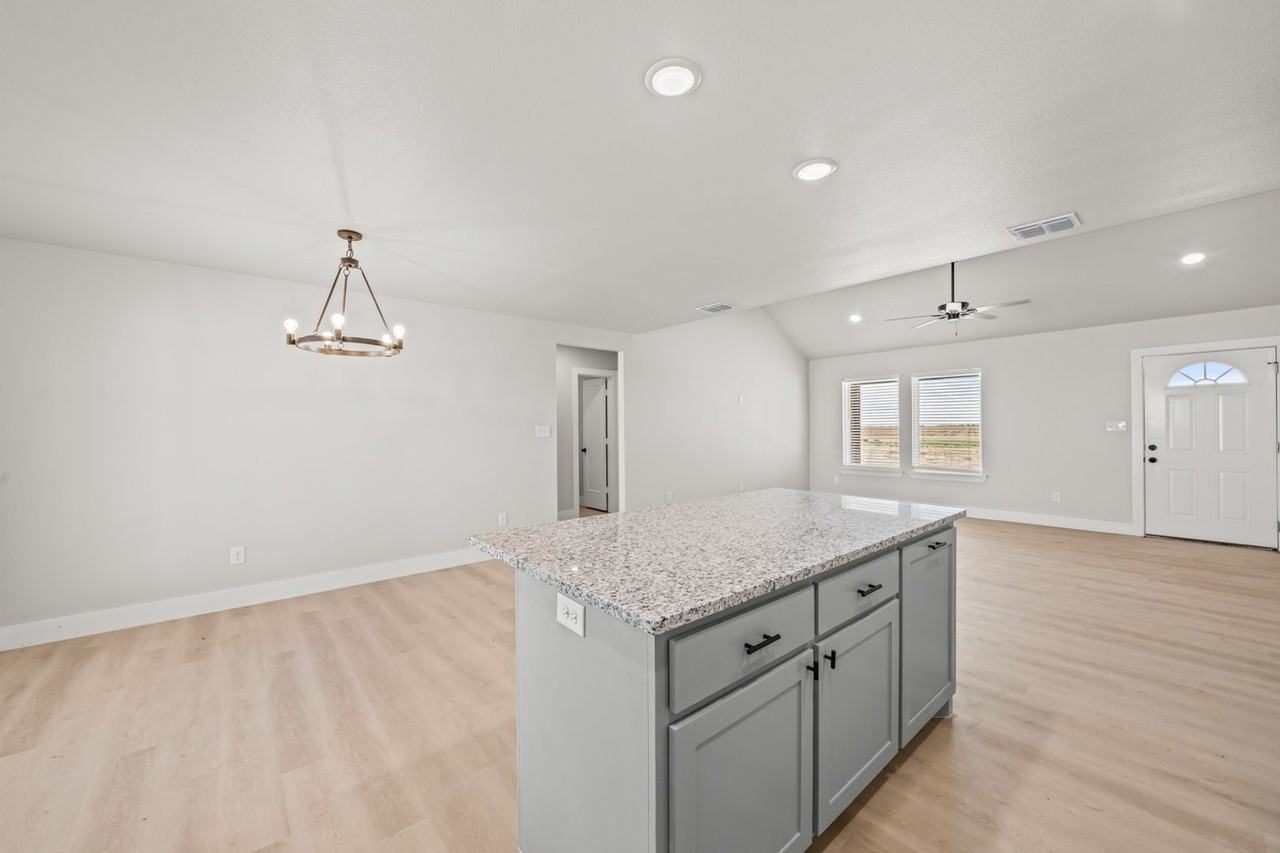 10505 E County Road 7400 - Photo 4 of 39