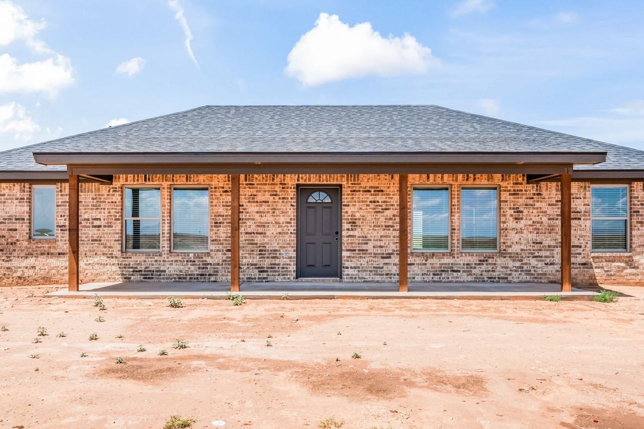 10613 E County Road 7400 - Photo 4 of 37