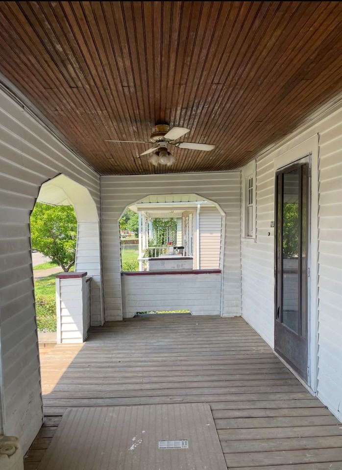 123 9th Ave - Photo 2 of 13