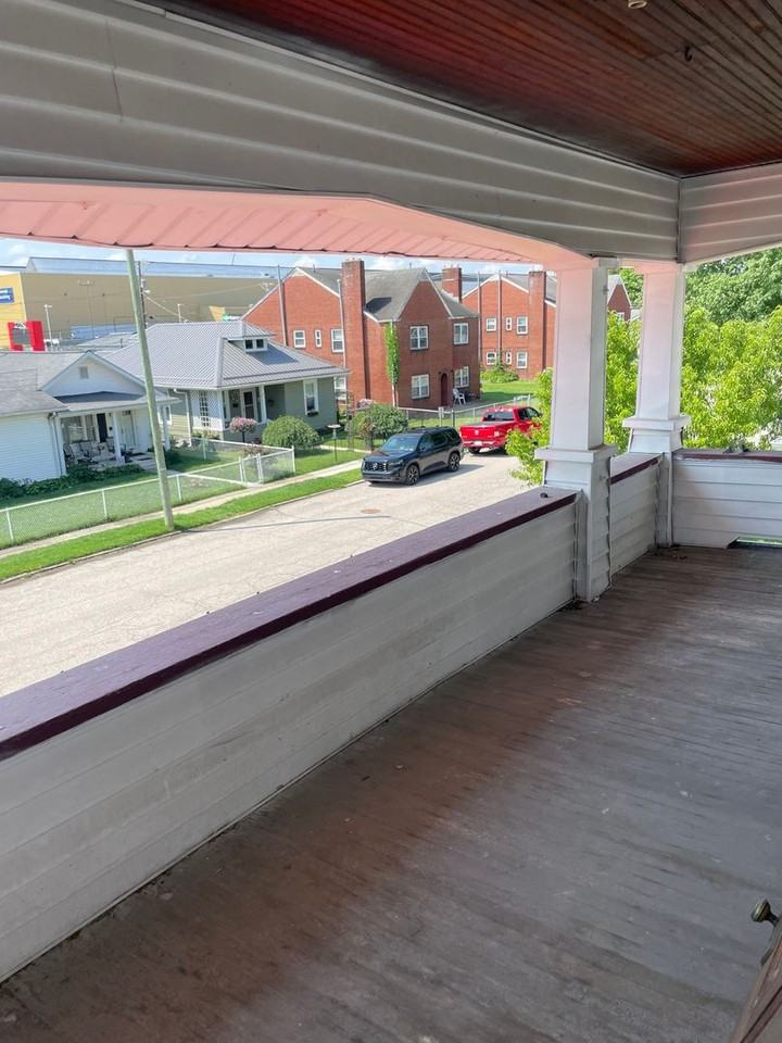 123 9th Ave - Photo 3 of 13