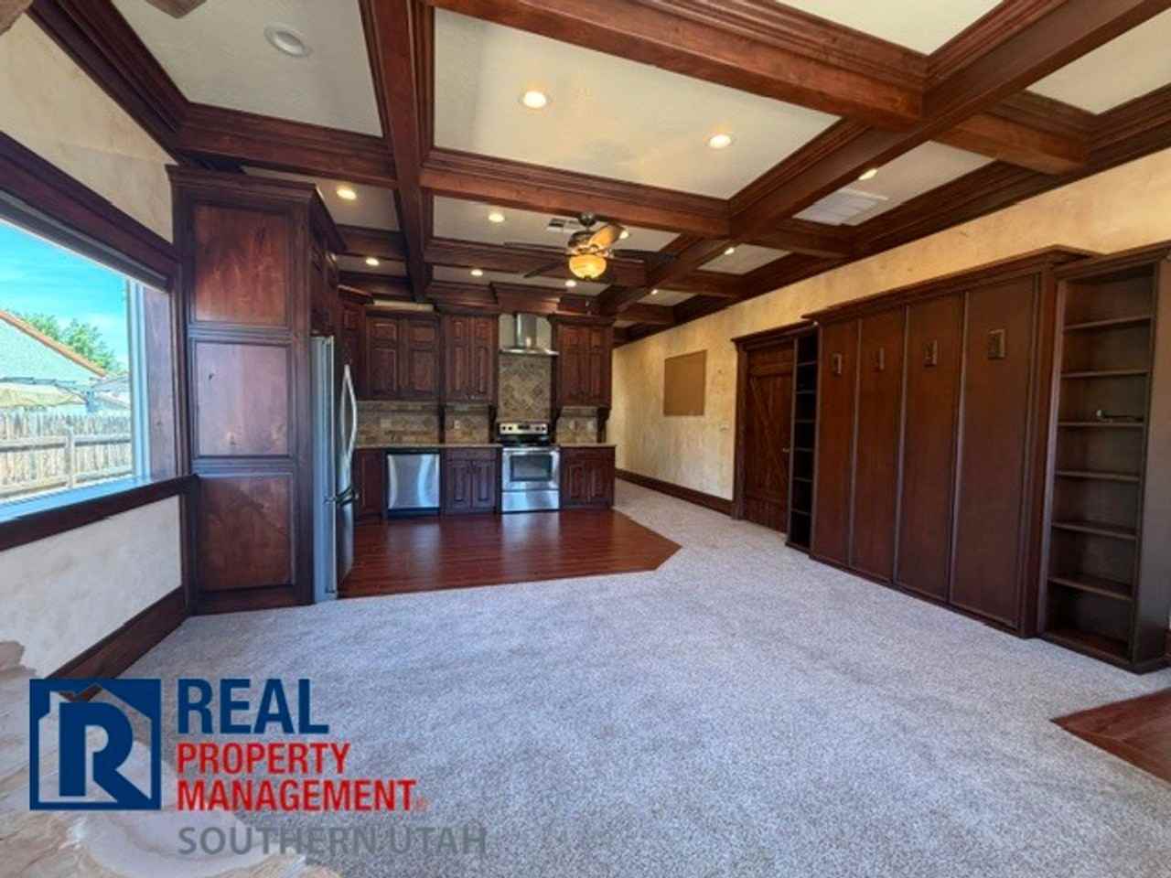 805 Larkspur Rd - Photo 4 of 16